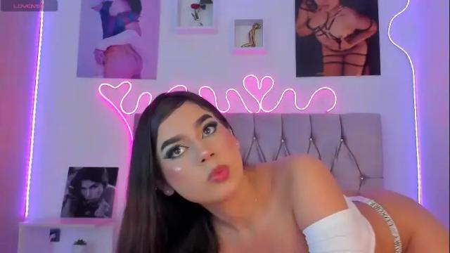 Image 4 of ashley_piinkk Stream on Chaturbate on 13 days ago