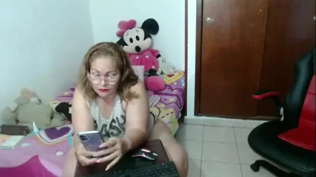 Image 8 of ashley_pink11 Stream on Chaturbate on 8 days ago