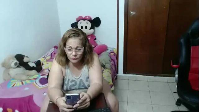 Image 12 of ashley_pink11 Stream on Chaturbate on 4 days ago