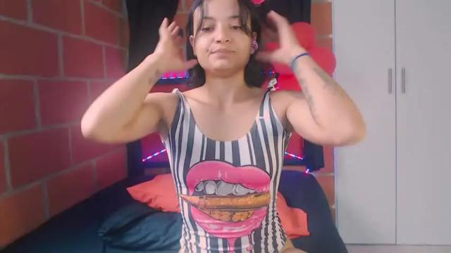 Image 2 of ashley_spinellix Stream on Chaturbate on 15 months ago