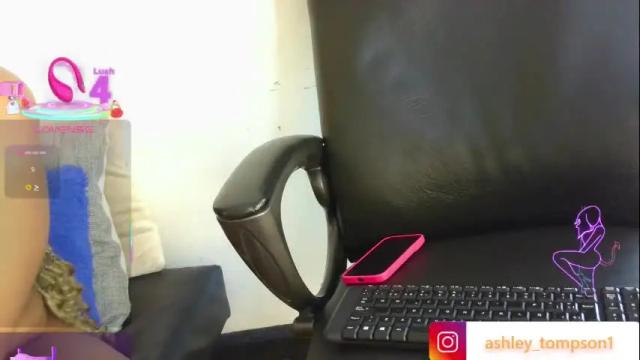 Image 7 of ashley_tompson2 Stream on Chaturbate on 2 months ago