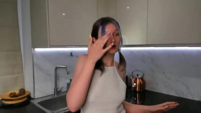 Image 10 of ashleyarras Stream on Chaturbate on 14 months ago