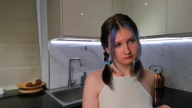 Image 4 of ashleyarras Stream on Chaturbate on 14 months ago