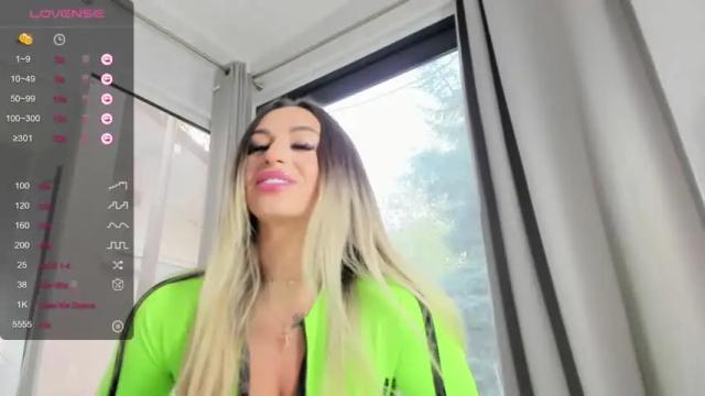 Image 2 of ashleyblondy Stream on Chaturbate on 19 months ago