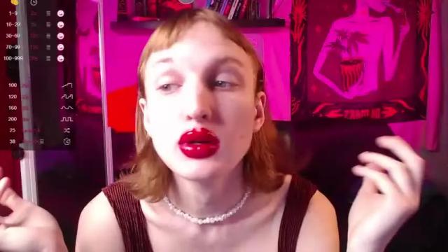 Image 4 of ashleycreamy Stream on Chaturbate on 17 months ago