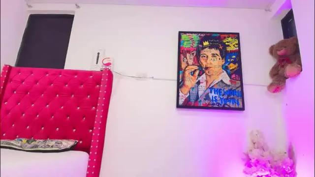 Image 8 of ashleyevanz Stream on Chaturbate on 2 days ago