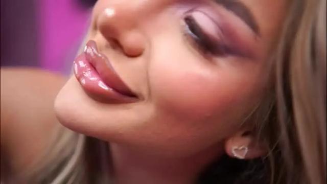 Image 3 of ashleysinnx Stream on Chaturbate on 1 month ago