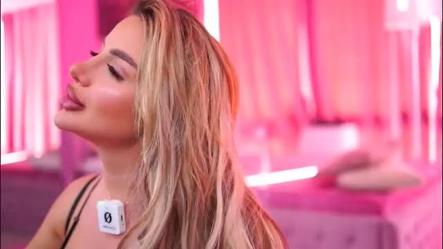 Image 7 of ashleysinnx Stream on Chaturbate on 1 month ago