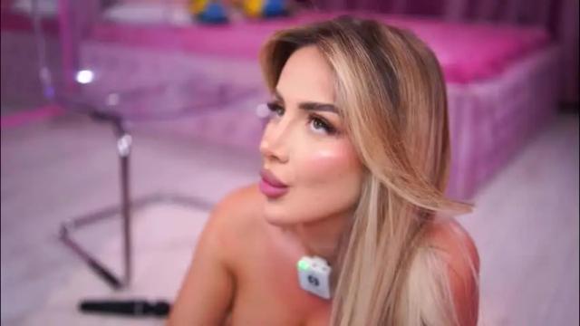 Image 8 of ashleysinnx Stream on Chaturbate on 7 days ago