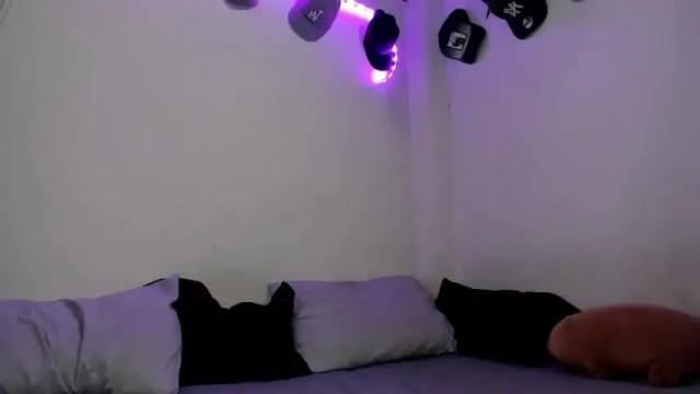 Image 6 of ashleytravis_ Stream on Chaturbate on 16 months ago
