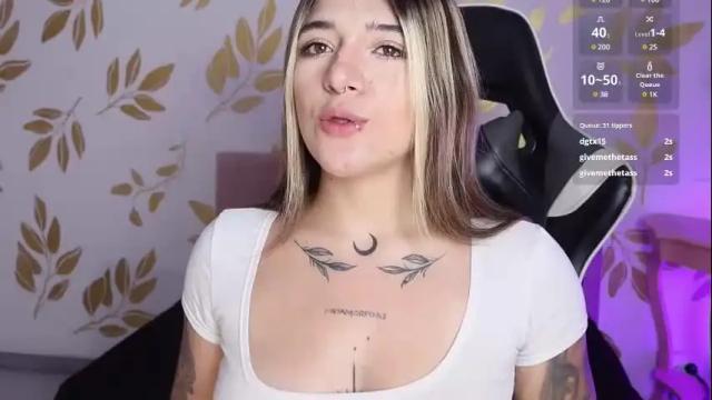 Image 8 of ashleyvalirya Stream on Chaturbate on 1 month ago