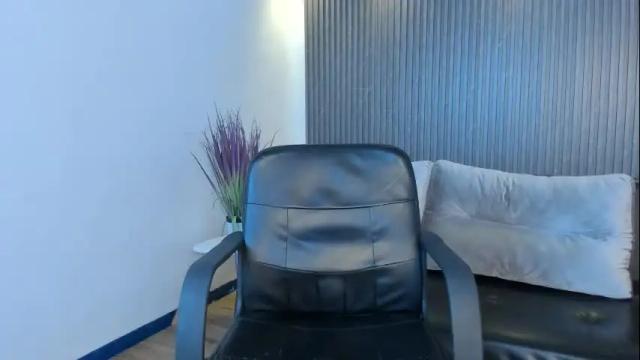 Image 6 of ashleyy_collinss Stream on Chaturbate on 1 month ago