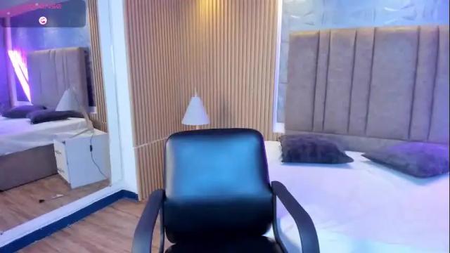 Image 4 of ashleyy_collinss Stream on Chaturbate on 5 days ago