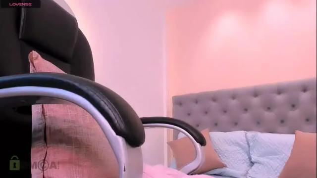 Image 10 of ashlie_dixon1 Stream on Chaturbate on 1 month ago