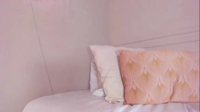 Image 4 of ashly_glow Stream on Chaturbate on 3 months ago