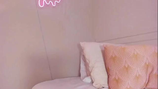Image 8 of ashly_glow Stream on Chaturbate on 3 months ago