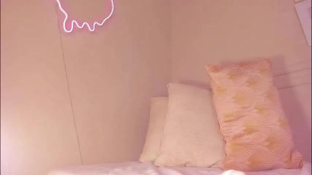 Image 10 of ashly_glow Stream on Chaturbate on 2 months ago