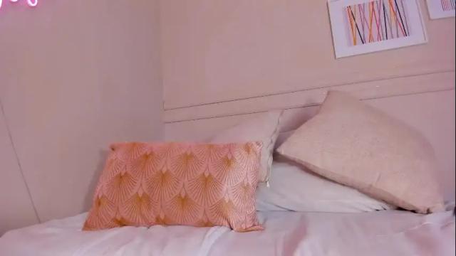 Image 2 of ashly_glow Stream on Chaturbate on 2 months ago