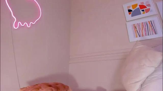 Image 8 of ashly_glow Stream on Chaturbate on 1 month ago