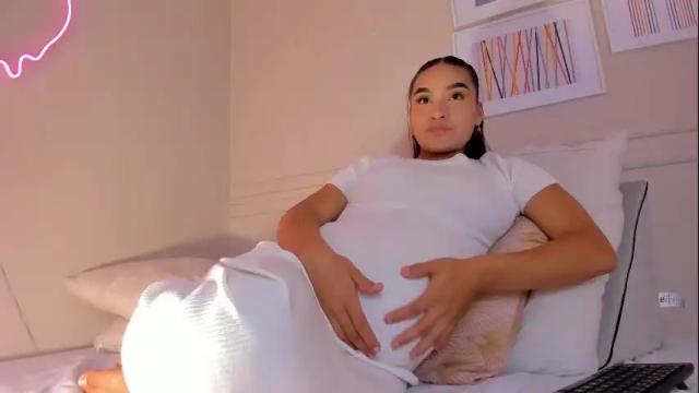 Image 7 of ashly_glow Stream on Chaturbate on 1 month ago
