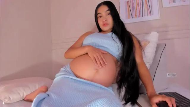 Image 2 of ashly_glow Stream on Chaturbate on 1 month ago