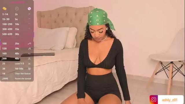 Image 8 of ashly_z Stream on Chaturbate on 26 days ago