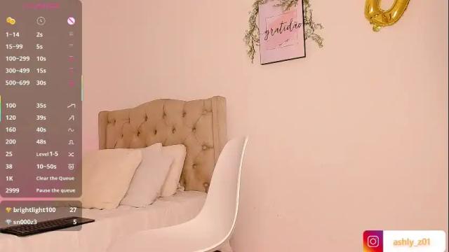 Image 11 of ashly_z Stream on Chaturbate on 19 days ago