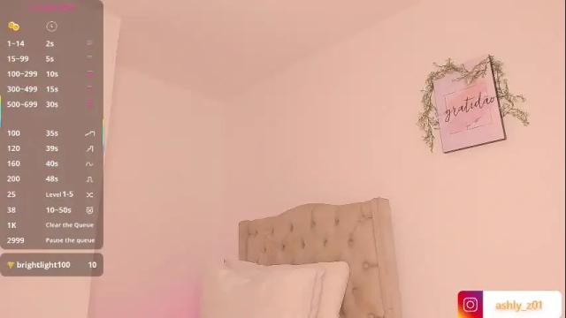 Image 12 of ashly_z Stream on Chaturbate on 15 days ago