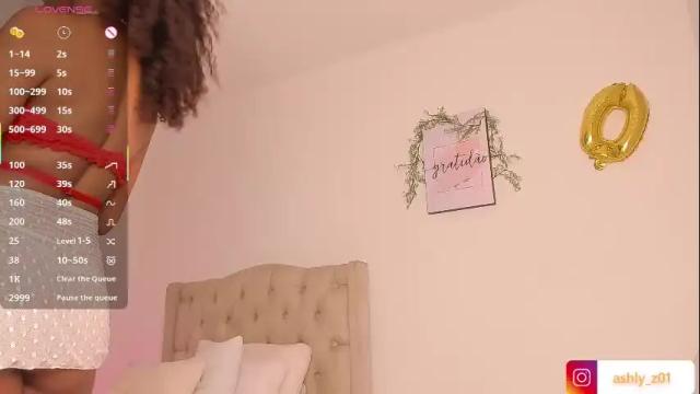 Image 3 of ashly_z Stream on Chaturbate on 10 days ago