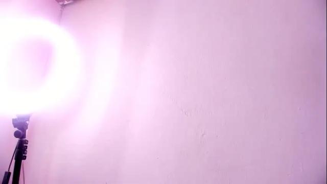 Image 4 of ashlybenison Stream on Chaturbate on 28 days ago