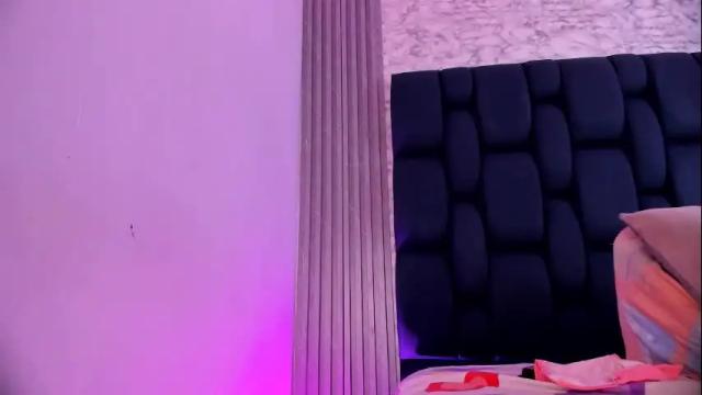 Image 10 of ashlybenison Stream on Chaturbate on 6 days ago