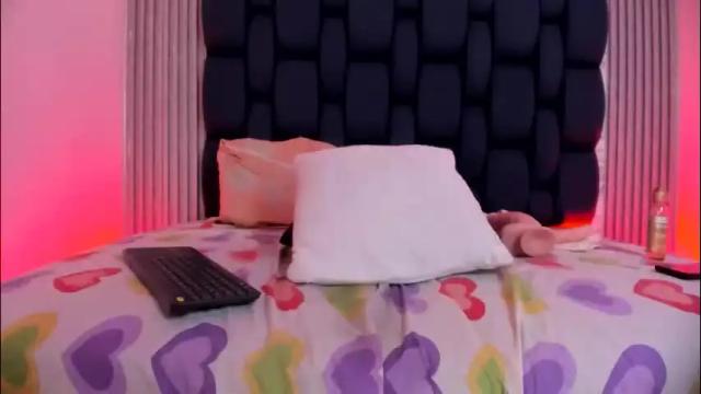 Image 7 of ashlybenison Stream on Chaturbate on 1 month ago