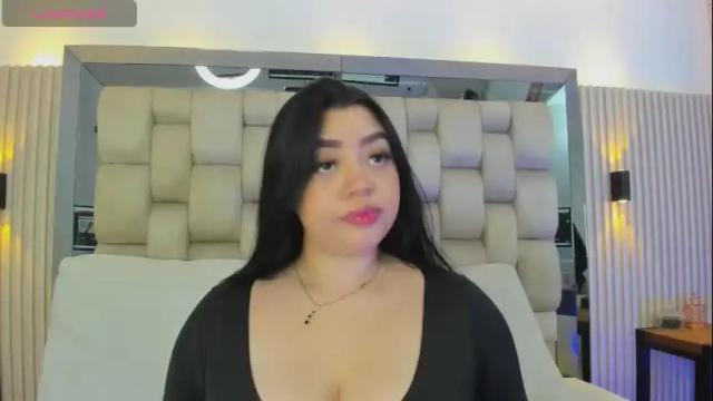 Image 4 of ashlyn_parker Stream on Chaturbate on 1 month ago