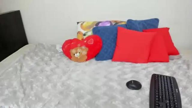 Image 7 of ashlynazarr Stream on Chaturbate on 26 months ago