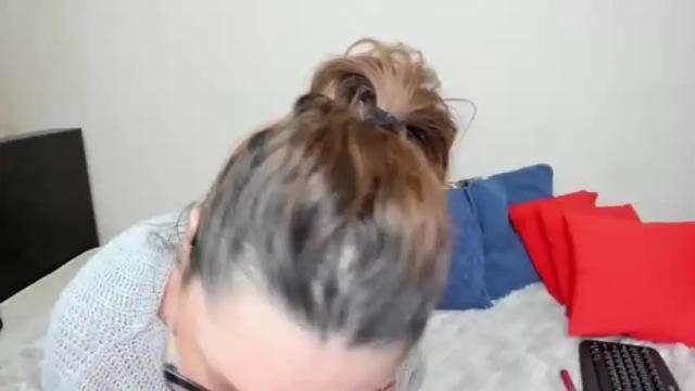 Image 6 of ashlynazarr Stream on Chaturbate on 26 months ago