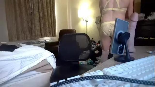 Image 4 of ashmomo Stream on Chaturbate on 3 months ago
