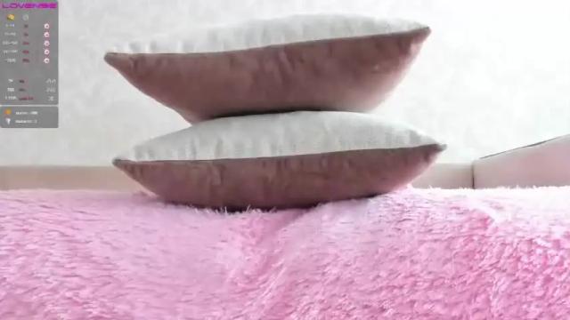 Image 12 of asiamixx Stream on Chaturbate on 13 months ago
