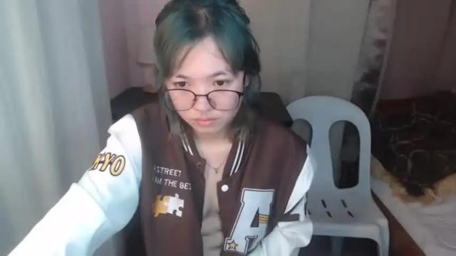 Image 2 of asian_honey69 Stream on Chaturbate on 15 months ago
