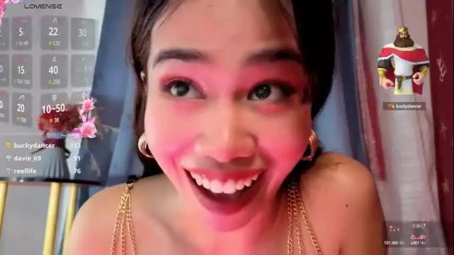 Image 10 of asianbabecandy Stream on Chaturbate on 26 days ago