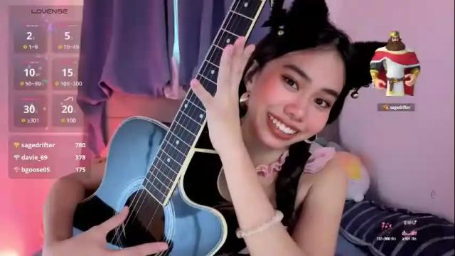 Image 2 of asianbabecandy Stream on Chaturbate on 1 month ago