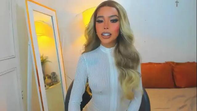 Image 3 of asiandiamond69 Stream on Chaturbate on 16 days ago