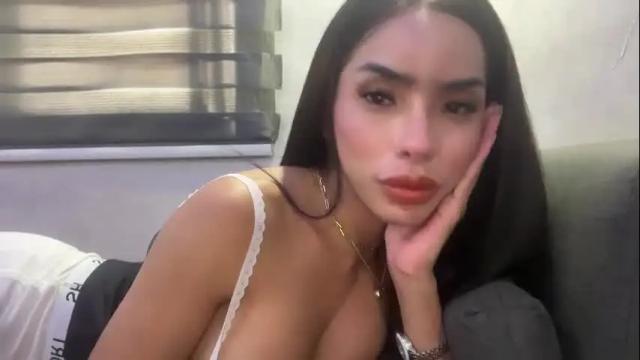 Image 3 of asianhugecockcindy Stream on Chaturbate on 1 month ago