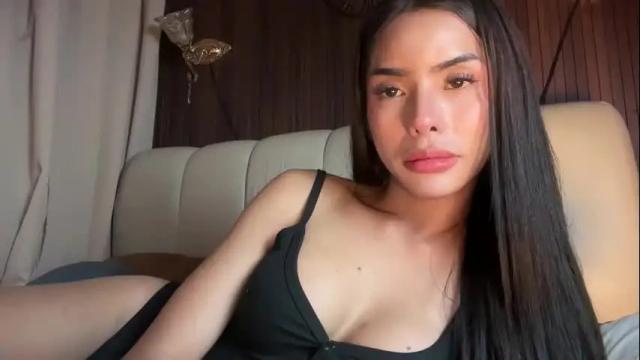 Image 3 of asianhugecockcindy Stream on Chaturbate on 23 days ago