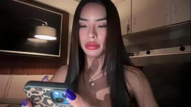 Image 7 of asianhugecockcindy Stream on Chaturbate on 27 days ago