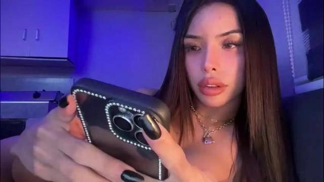 Image 11 of asianhugecockcindy Stream on Chaturbate on 4 days ago