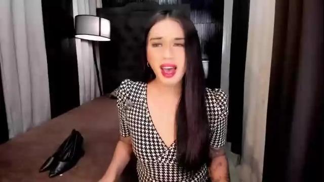 Image 4 of asianhugecockjulia1 Stream on Chaturbate on 5 days ago
