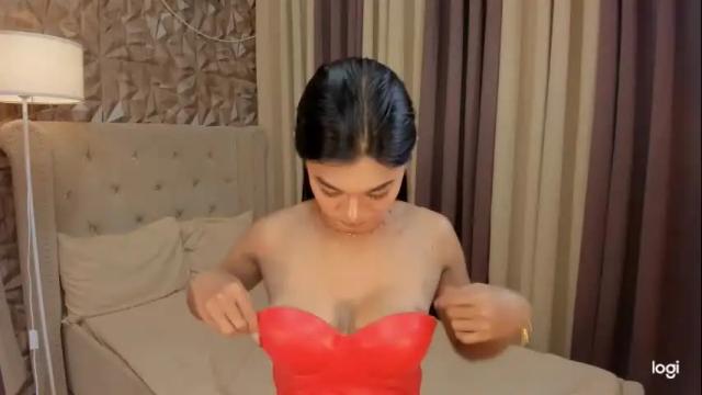 Image 12 of asianhugecocknina Stream on Chaturbate on 1 month ago