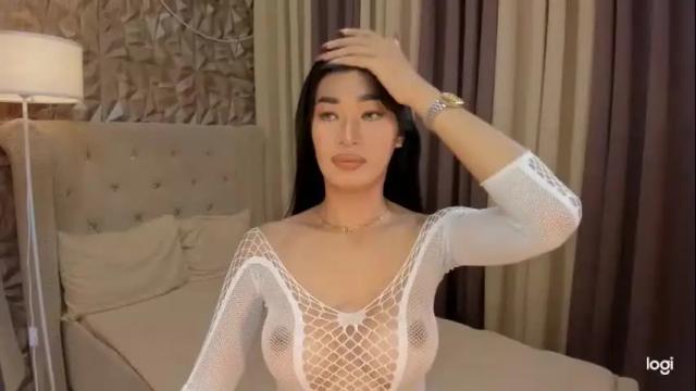 Image 6 of asianhugecocknina Stream on Chaturbate on 1 month ago
