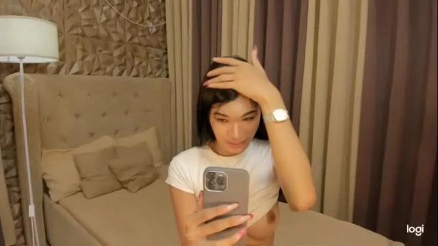 Image 2 of asianhugecocknina Stream on Chaturbate on 12 days ago