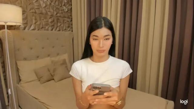 Image 8 of asianhugecocknina Stream on Chaturbate on 1 month ago